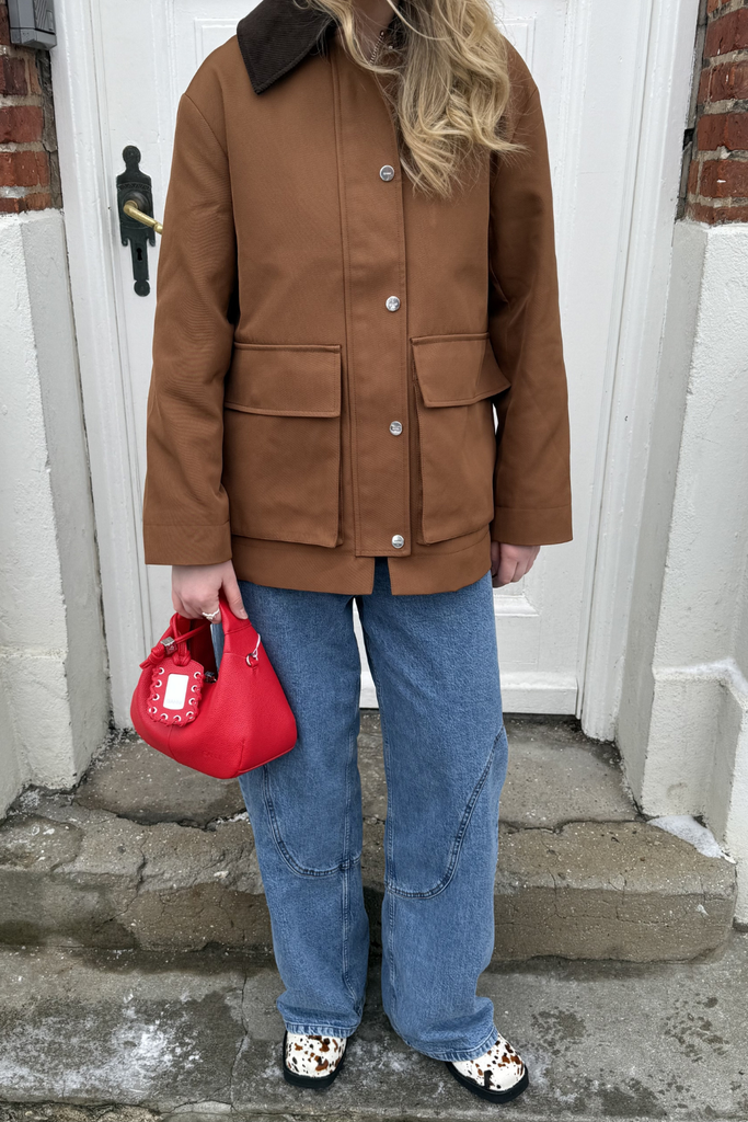 Hobo Mini Grained B2070123 - Goji Berry - GANNI