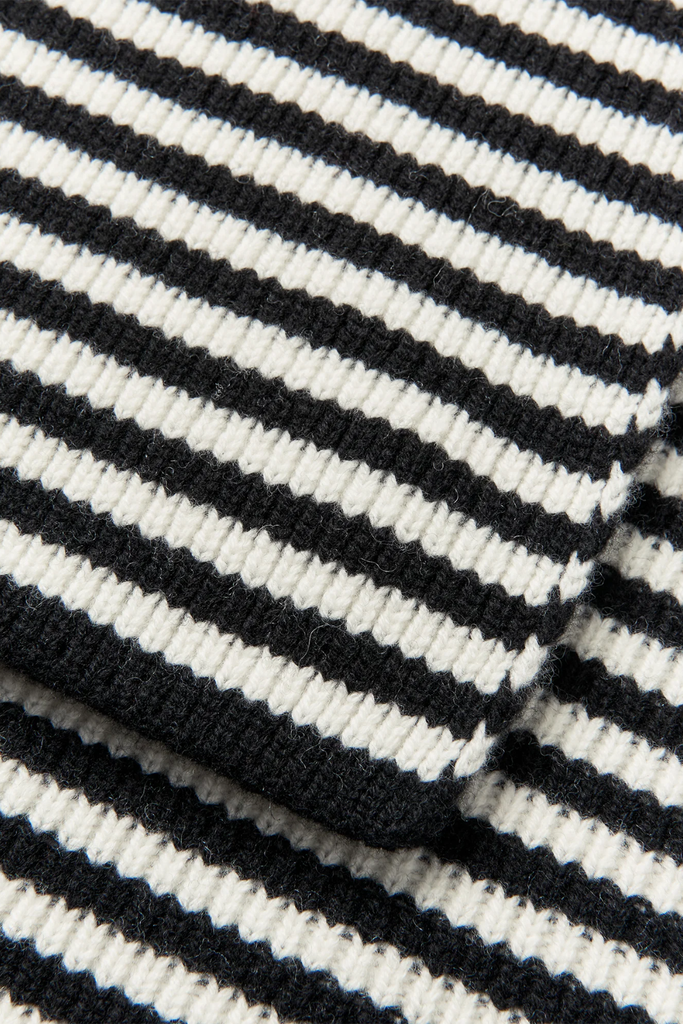 One Wool Freja Hooded Scarf - Black/Vanilla Ice - Mads Nørgaard