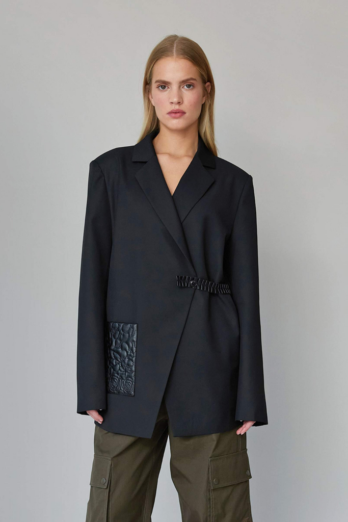 Phillipa Blazer - Black - OpéraSPORT