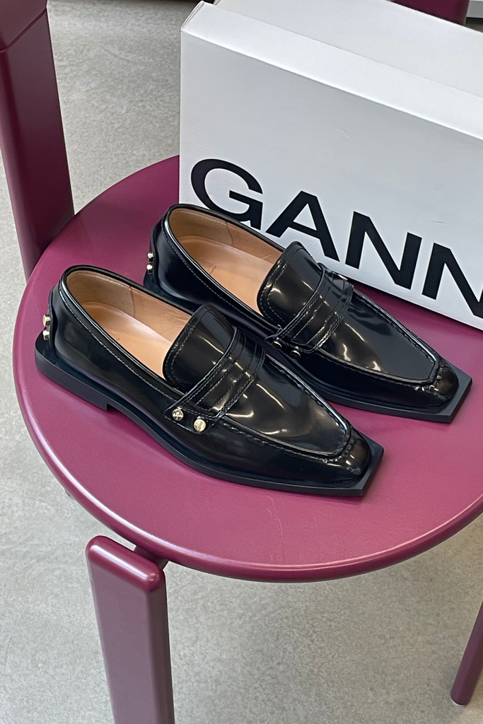 Studs Square Toe Loafer Box Oleatex S3178 - Black - GANNI