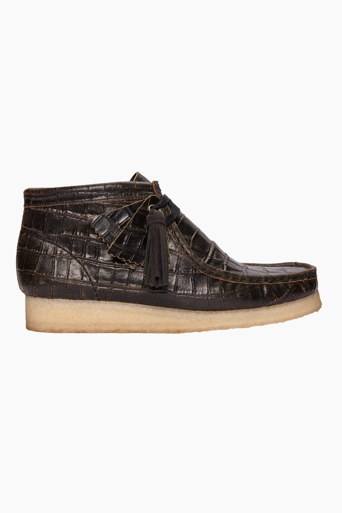 Wallabee Boot. D - BlkCroc Distress - Clarks