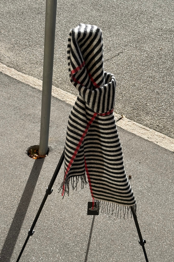 Premium Ellen Scarf - Black/White - Mads Nørgaard