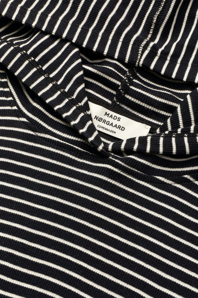 2x2 Cotton Stripe Tutti Hood - Black/Vanilla Ice - Mads Nørgaard