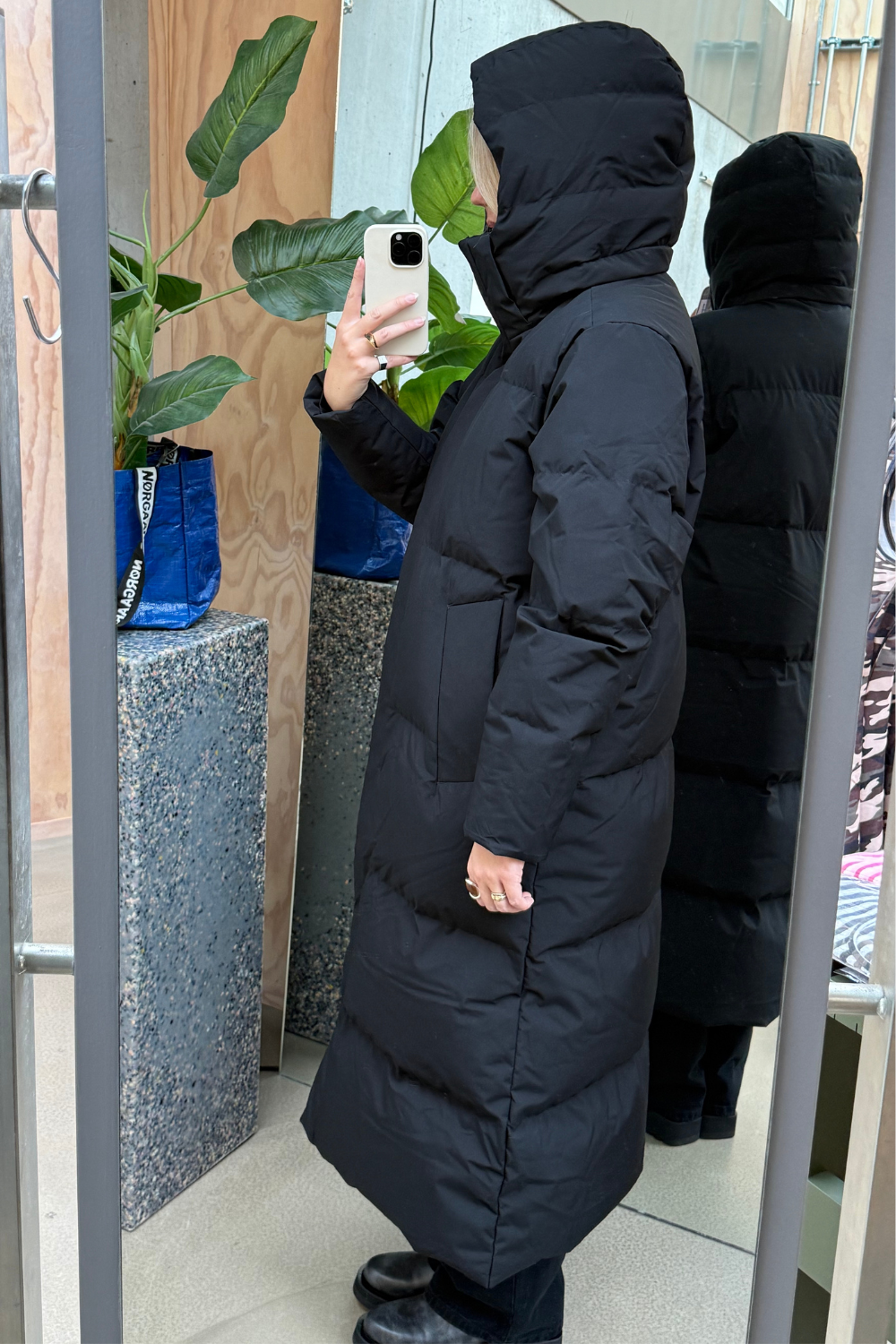 ASTRO III - Onyx - Scandinavian Edition