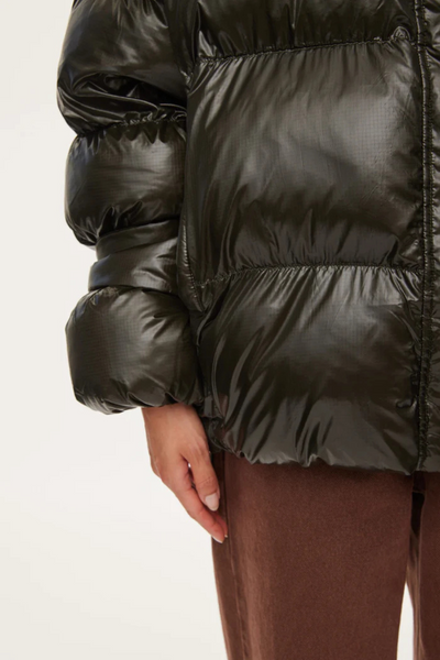 Active Hood Jacket - Dark Army - Oval Square