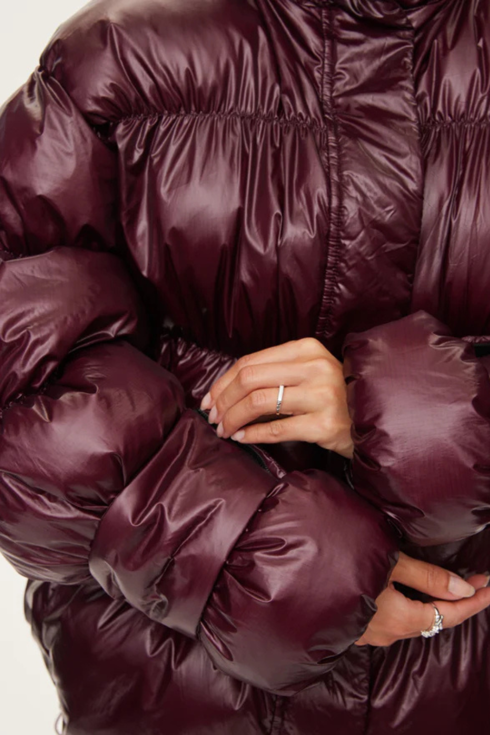 Active Hood Jacket - Dark Burgundy - Oval Square