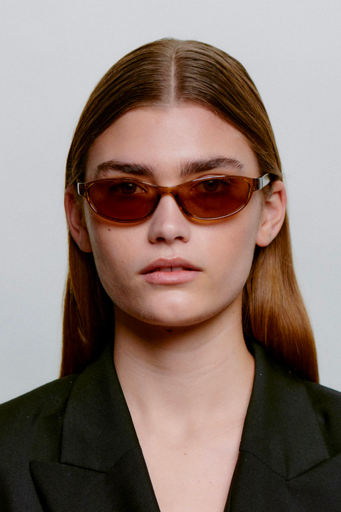 Alexa - Smoke Transparent - A. Kjærbede