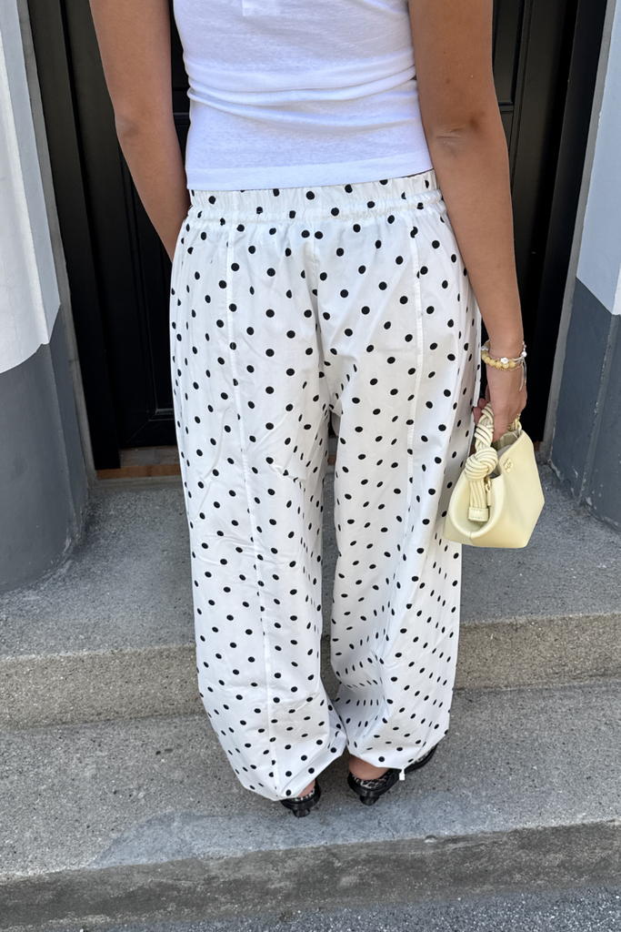 Ankers Balloon Pants - White/Polka Dots - byQNTS