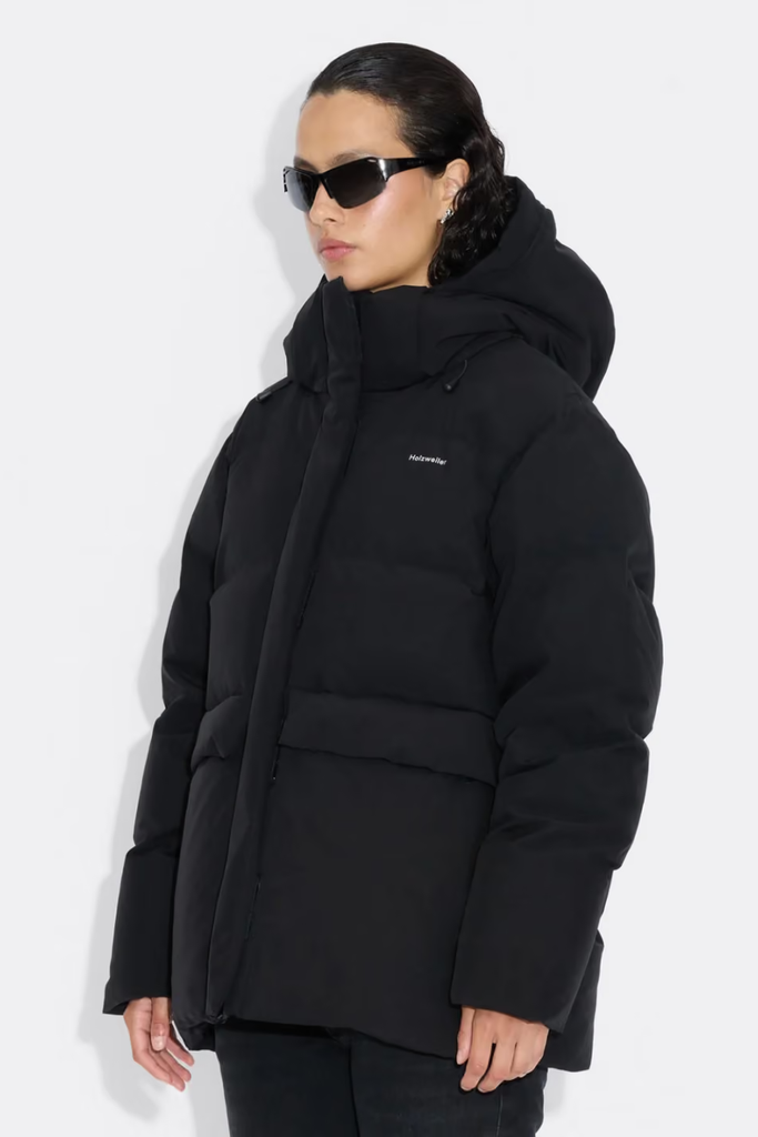 Besseggen Down Jacket - Black - Holzweiler
