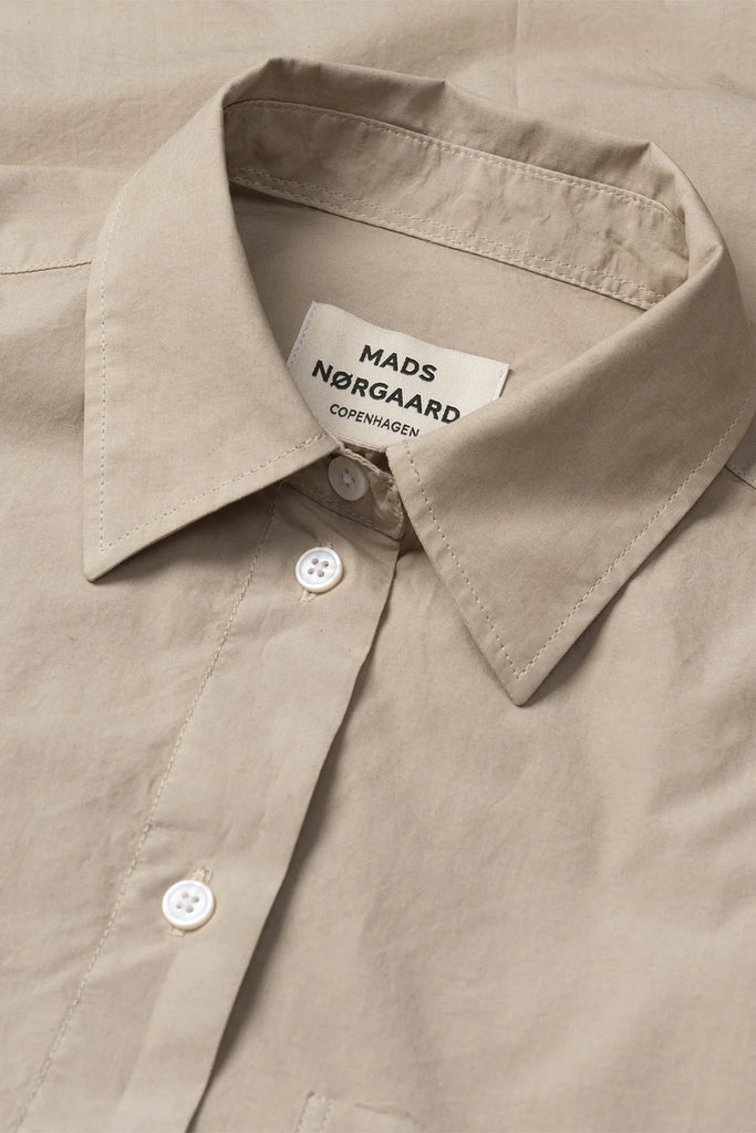 Crispy Poplin Carol Shirt - Plaza Taupe - Mads Nørgaard