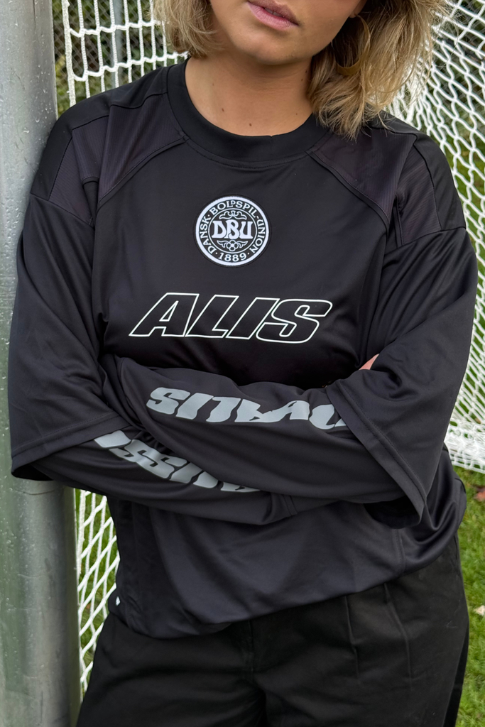 DBU-ALIS 26 Pregame Jersey Long Sleeve - Black - ALIS x Hummel