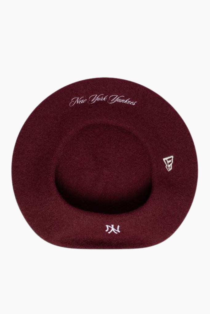 Female Wool Script Beret - Bordeaux - New Era