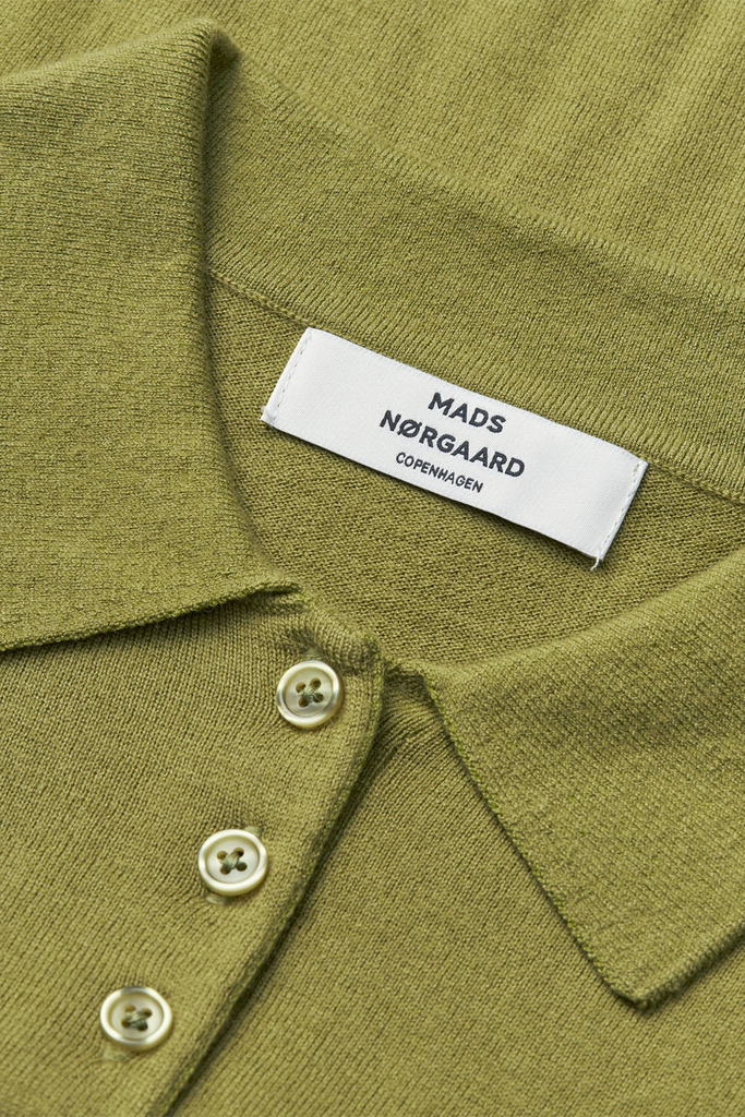 Fine Merino Rosa Polo Knit - Green Olive - Mads Nørgaard
