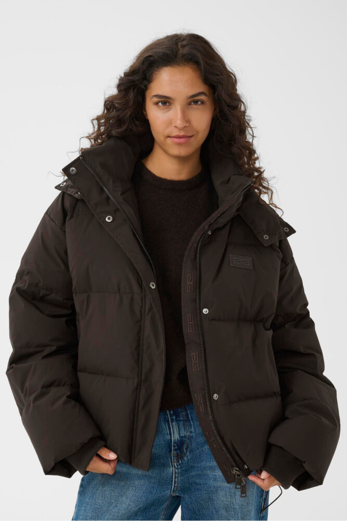 GZroa Short Puffer - Ganache - Gestuz