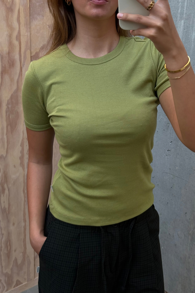 Grace Jersey June Tee - Green Olive - Mads Nørgaard