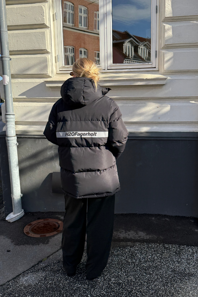 Grow Up Jacket - Black - H2O Fagerholt