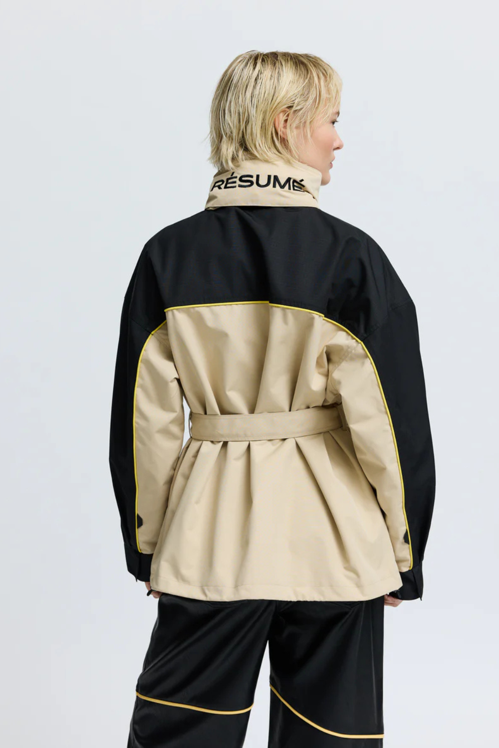 HesterRS Jacket - Sand - Résumé