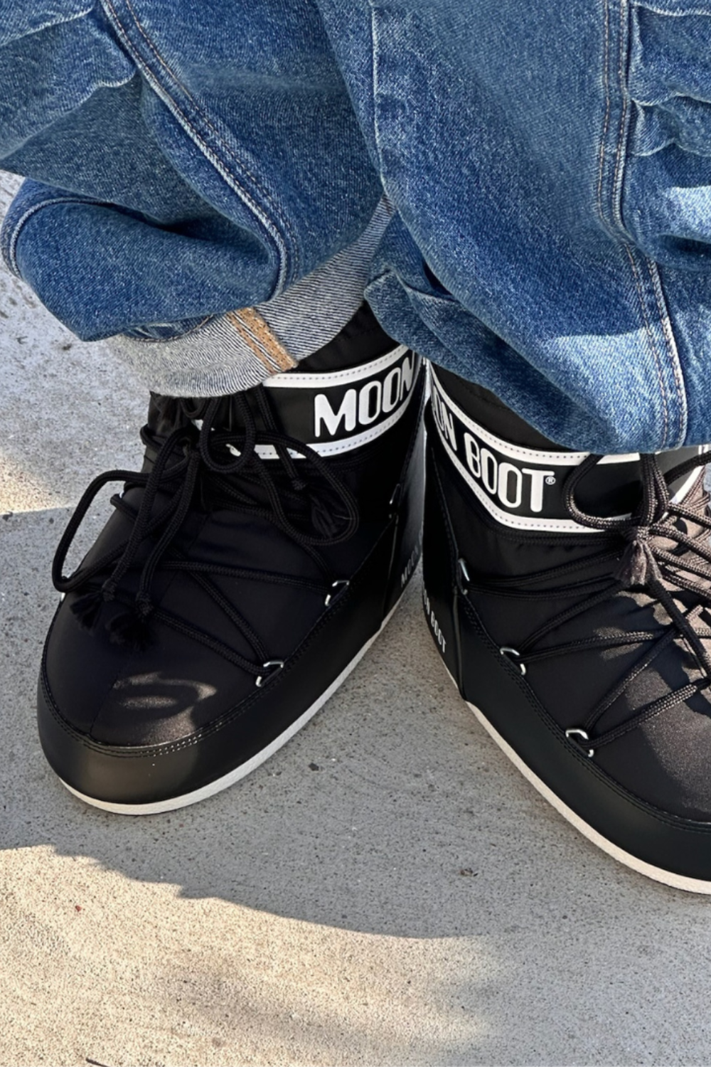 Astir W - ftwwht / cblack / acired - Adidas Originals