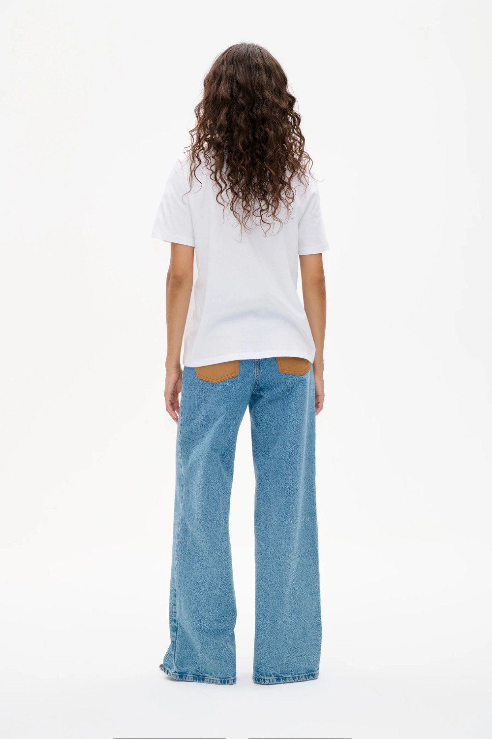 Jawo T-shirt - White Rhinestones - Baum und Pferdgarten