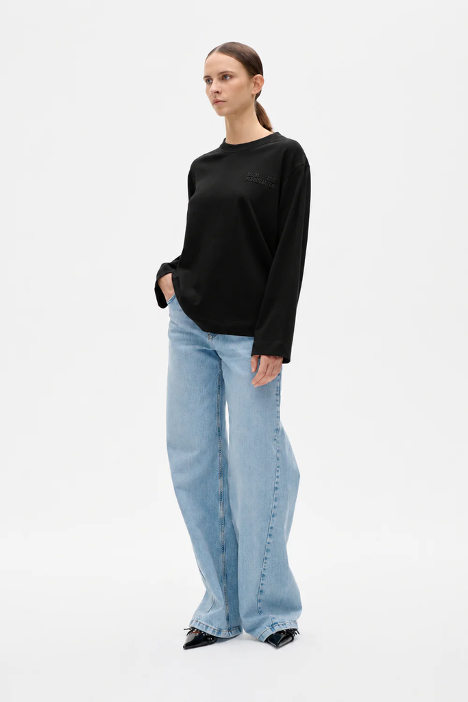 Jeevona T-shirt - Black - Baum und Pferdgarten