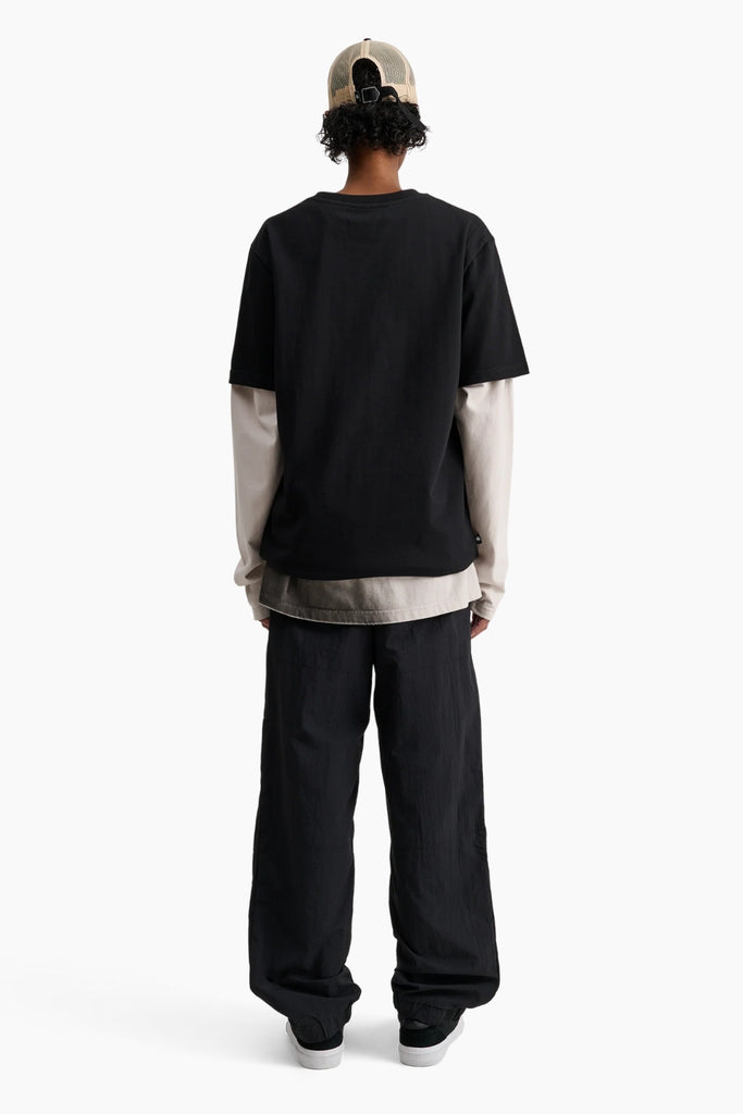 Jeron Essential T-shirt w/ Chest Logo - Solid Black - ALIS