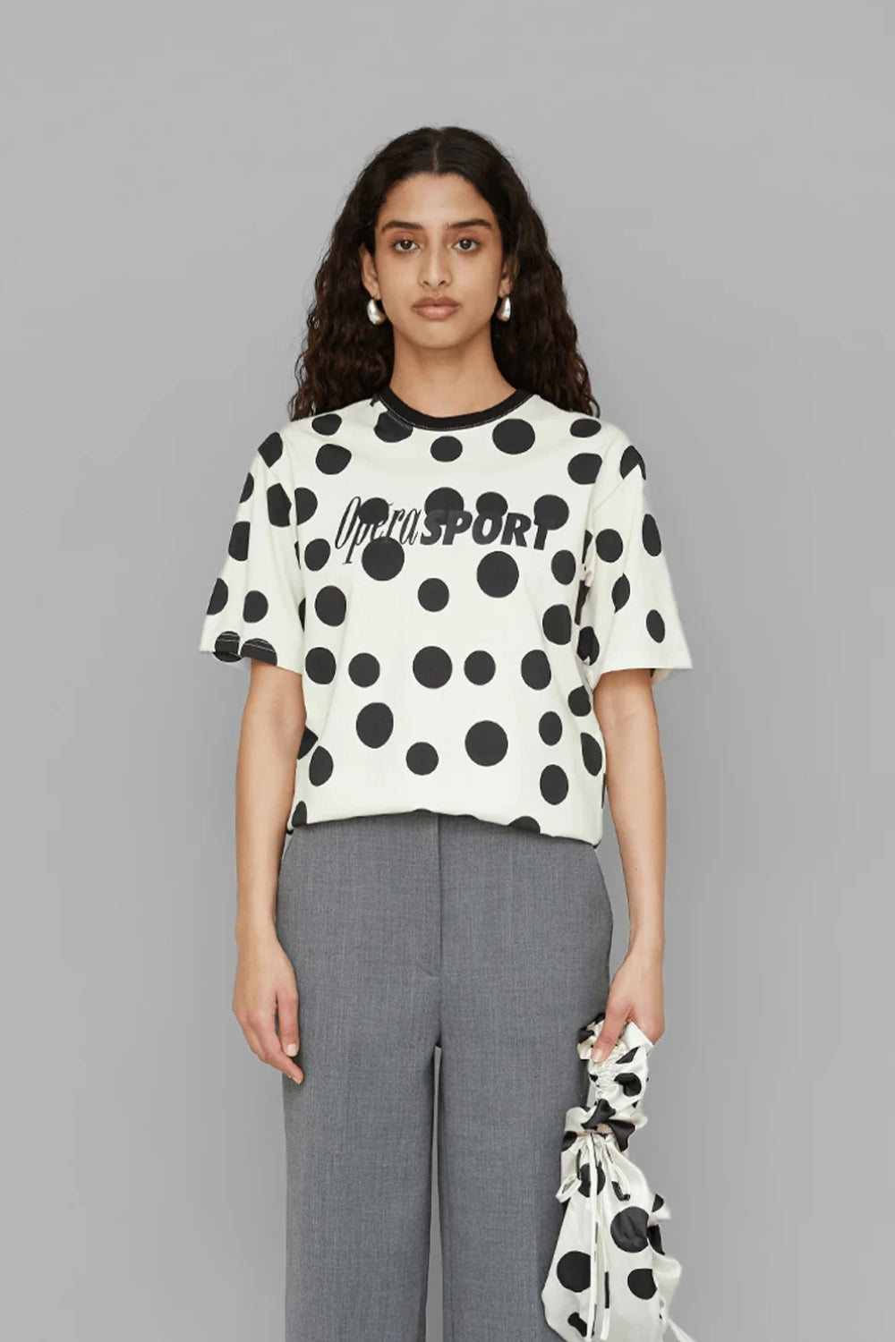 Jina Unisex T-shirt - Black Dots - OpéraSPORT