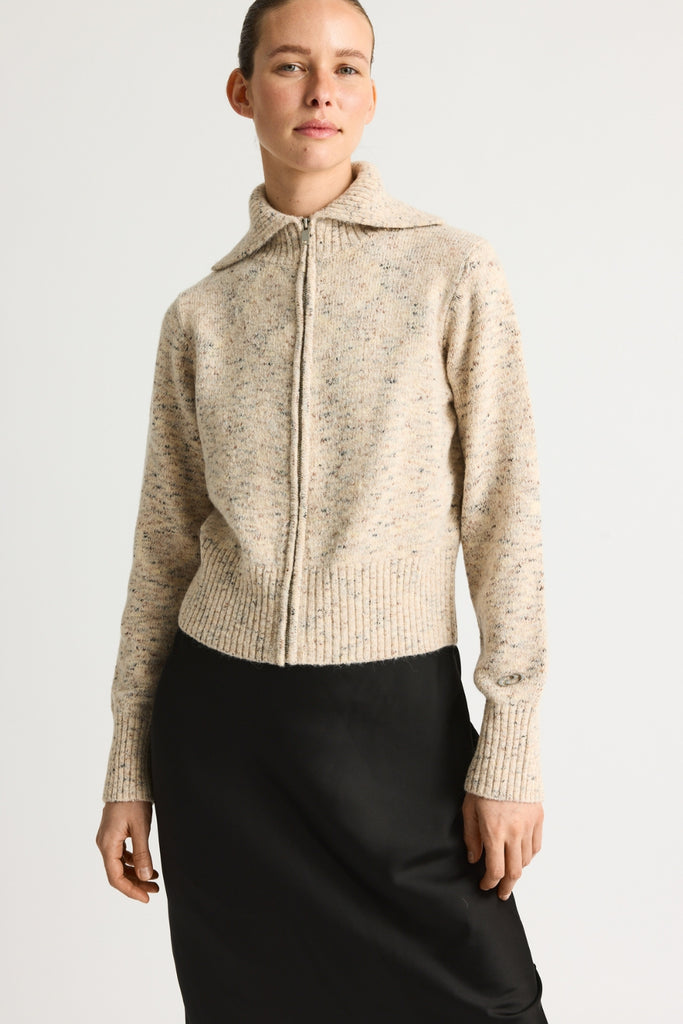 KiannaRS Knit Zip - Creme - Résumé