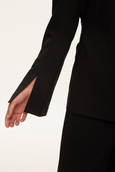 Lind Blazer - Black - Oval Square