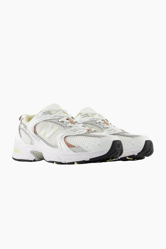 MR530SGA - White/Silver Metalic - New Balance