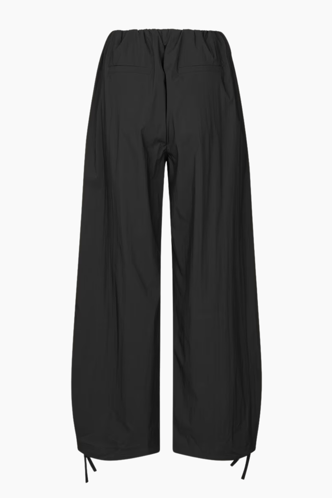 Miku Trousers - Black - Oval Square