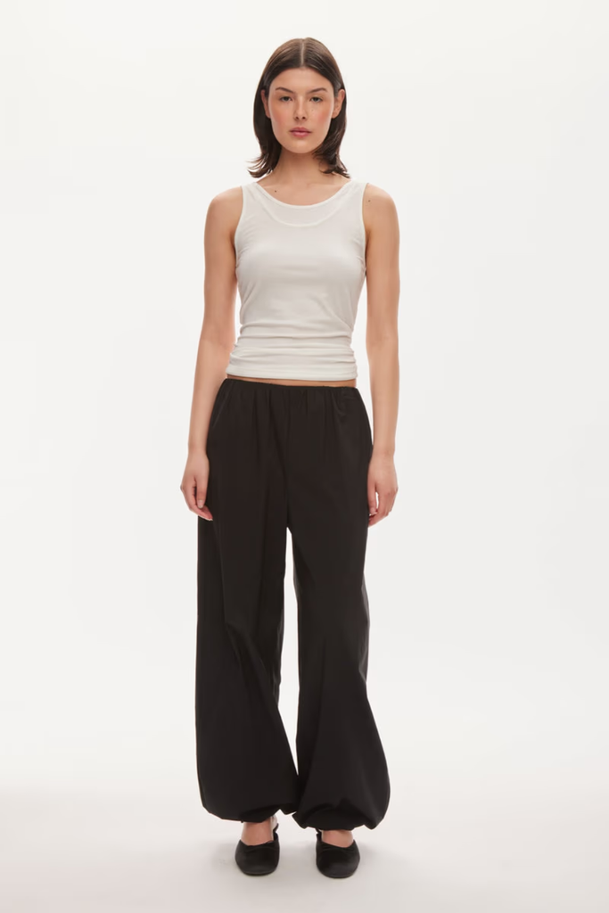 Miku Trousers - Black - Oval Square