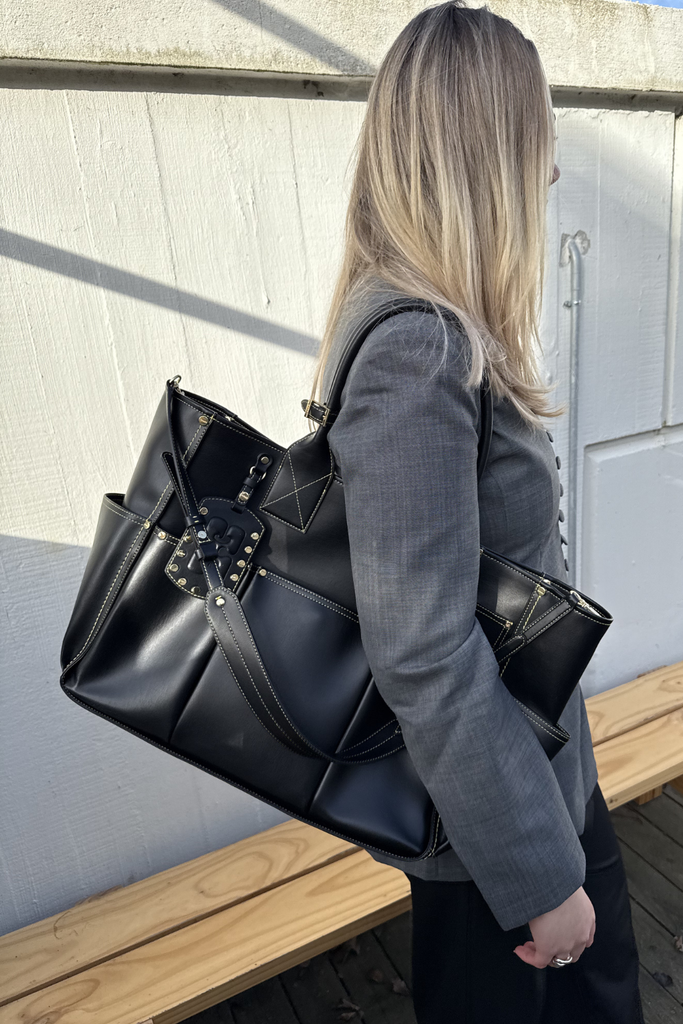 Posy B2110078 - Black  - GANNI