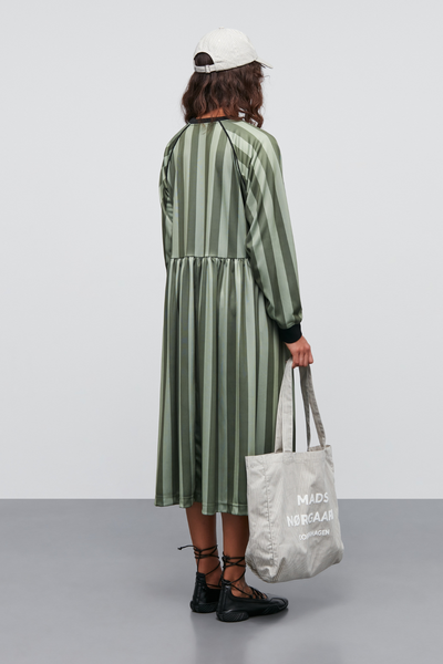 Shiny Sport Debbie Dress - Four Leaf/Oil Green - Mads Nørgaard