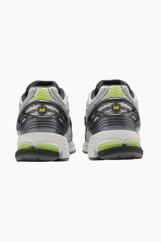 U190652H - Light Silver Metallic - New Balance