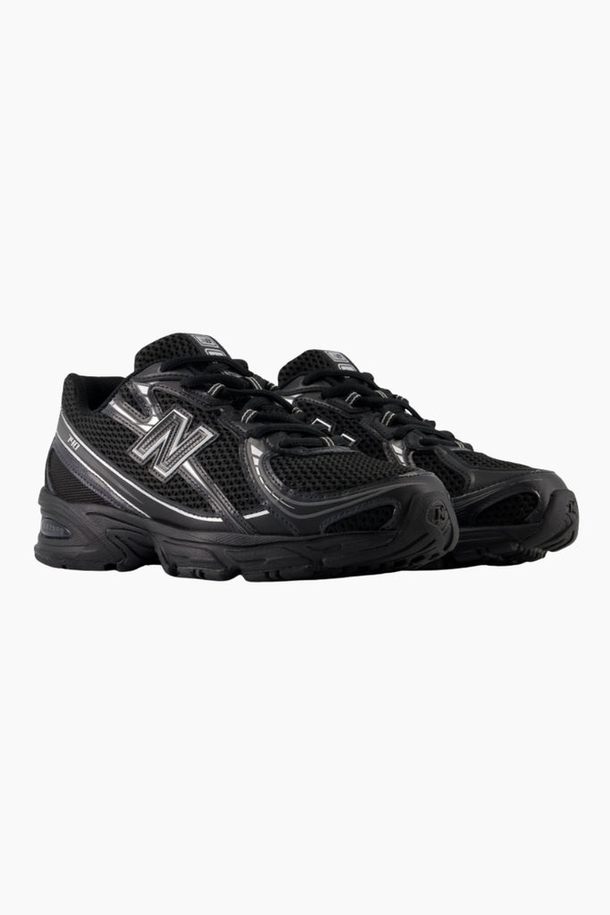 U740BM2 - Black/Silver Metallic - New Balance