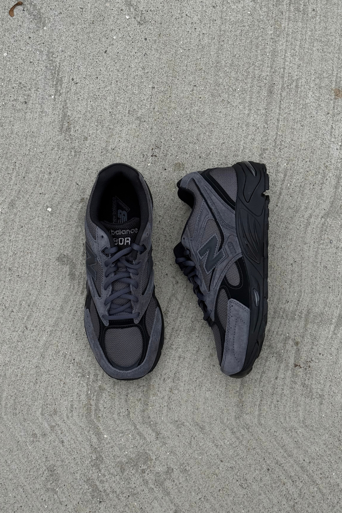 U880R19U - Magnet/Black - New Balance
