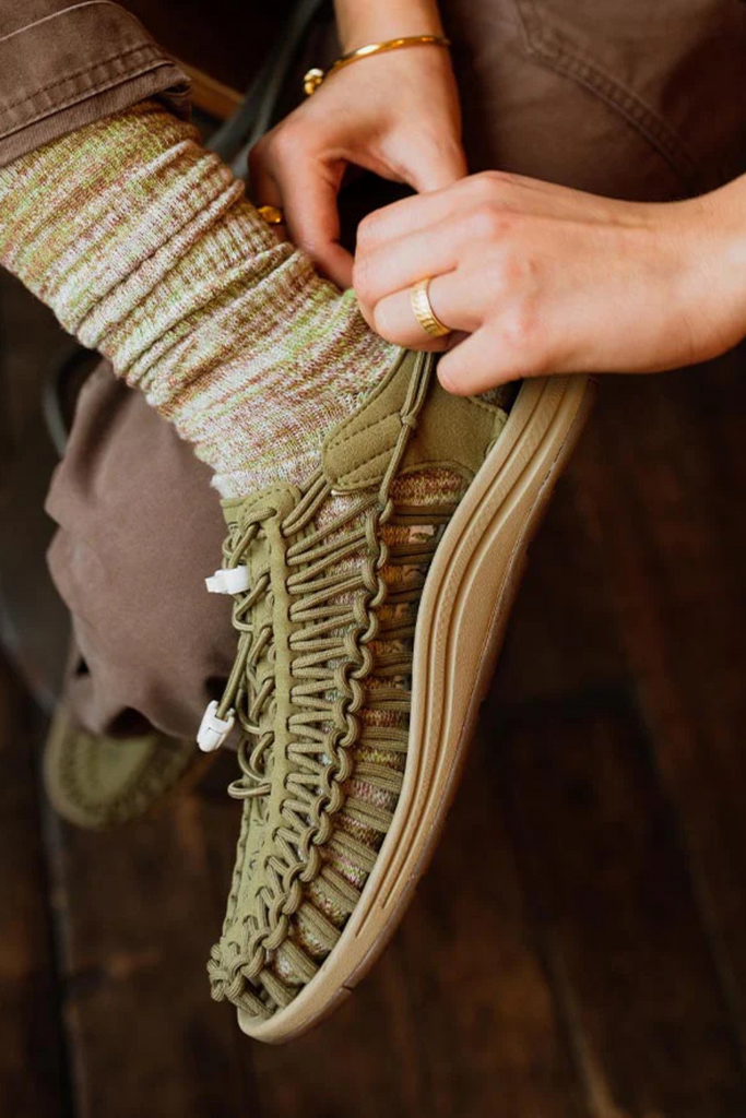 UNEEK Sandal - Martini Olive/Safari - KEEN