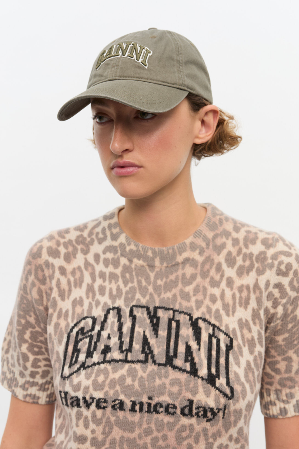 Washed Cotton Canvas Cap A6899 - Kalamata - GANNI