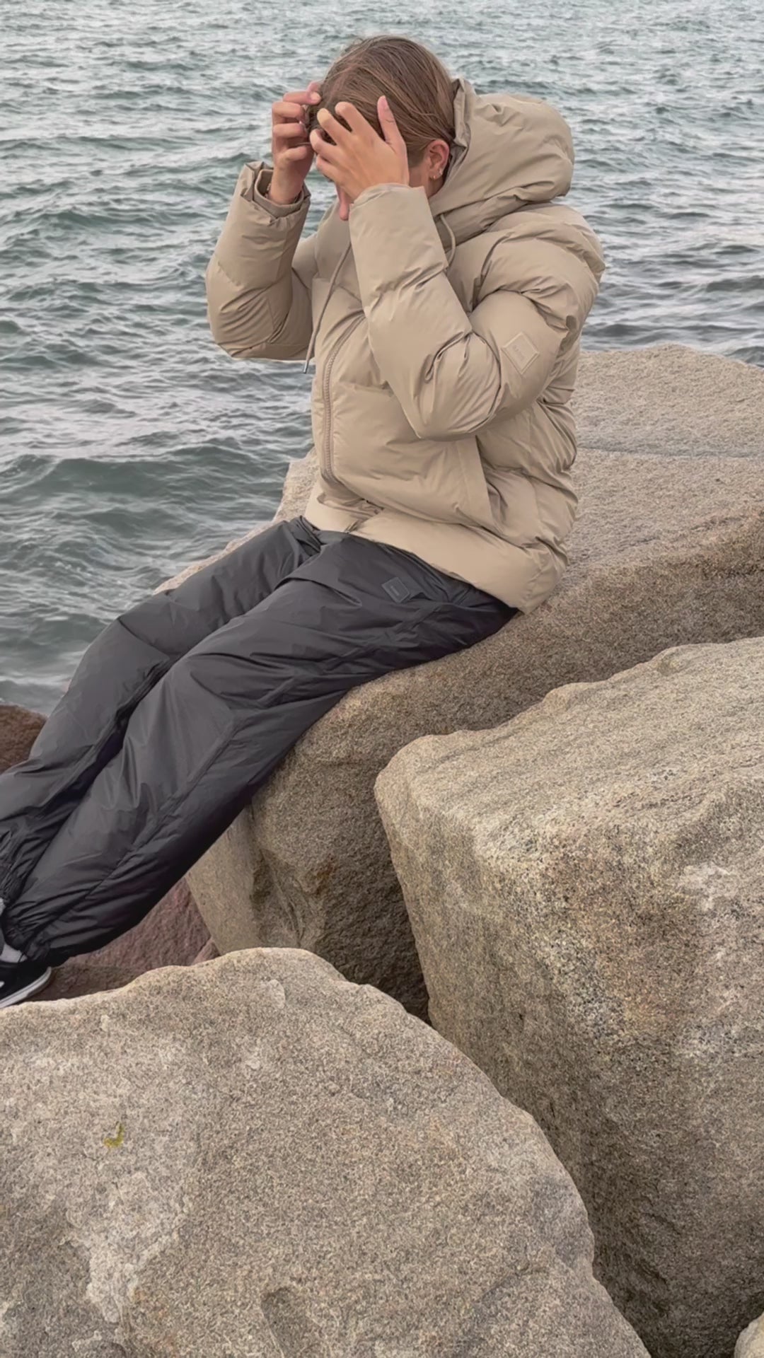 Alta Puffer Jacket W3T3 - Beige - Rains