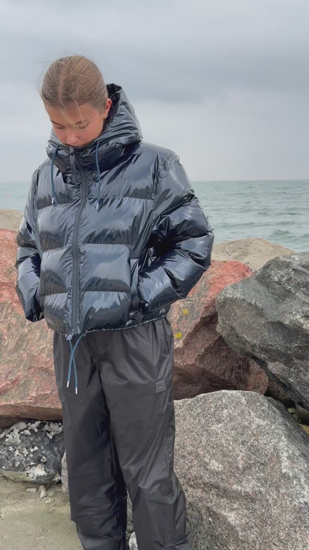 Alta Short Puffer Jacket W3T3 - Spill - Rains